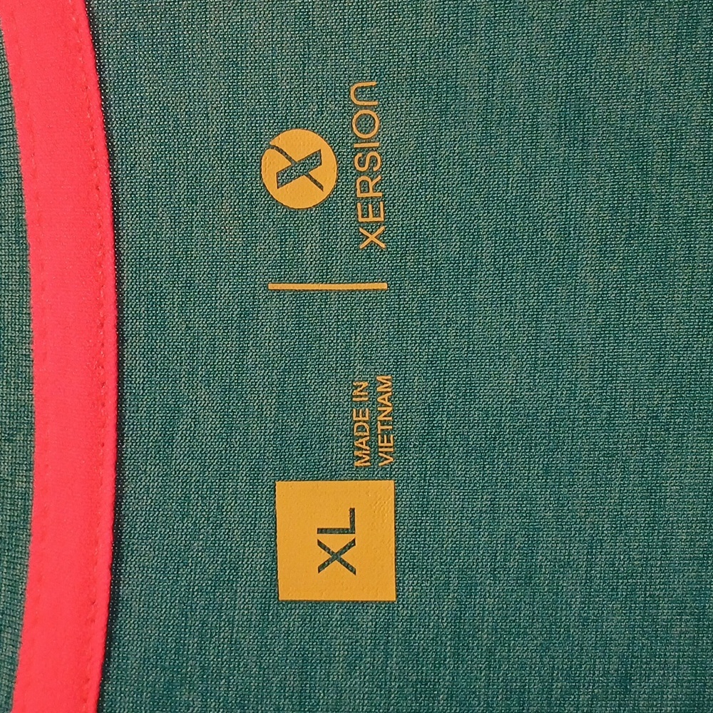 Women's v neck sport top - Picture 2 of 2